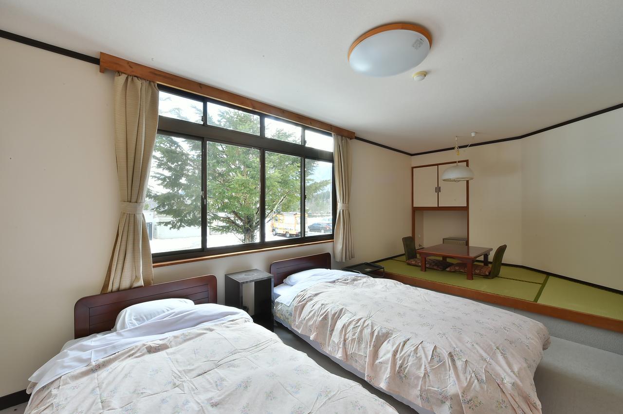 Guesthouse Ukiyoe Omachi  Buitenkant foto
